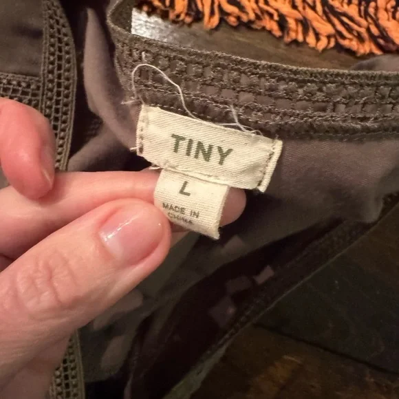 Anthropologie Tiny Tatiana Wrap Top Size Large Army Green - Picture 4 of 5